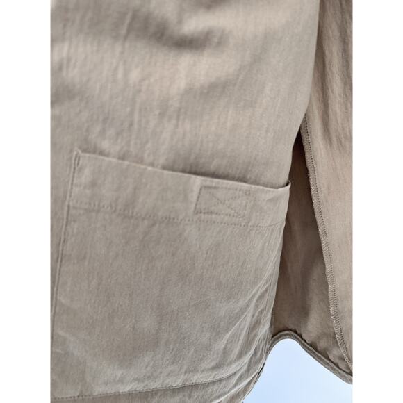 Duluth Trading Vest Mens L Beige Tan Utility Fishing Outdoor Hunting NWOT - Picture 6 of 13